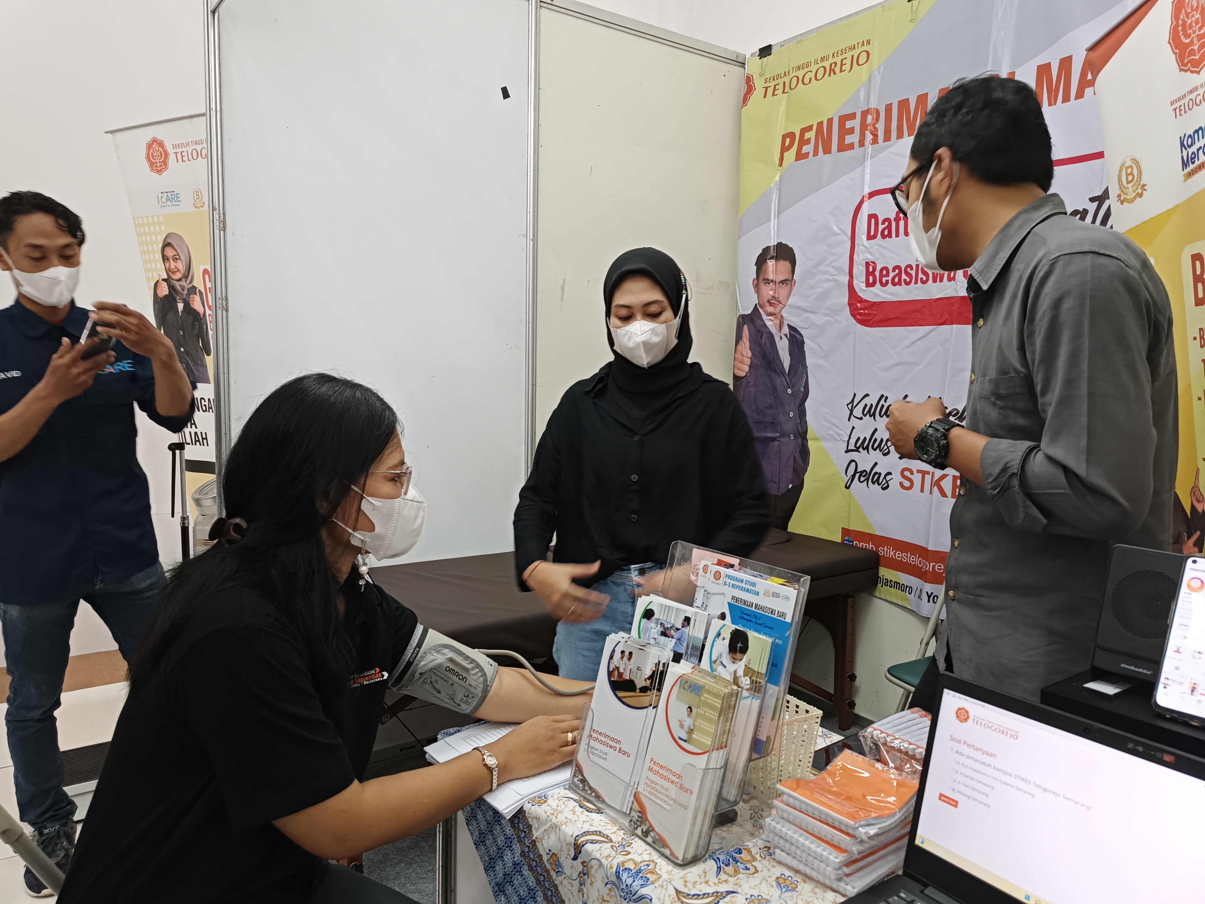 PERJALANAN EXPO PERGURUAN TINGGI SEDESIAN