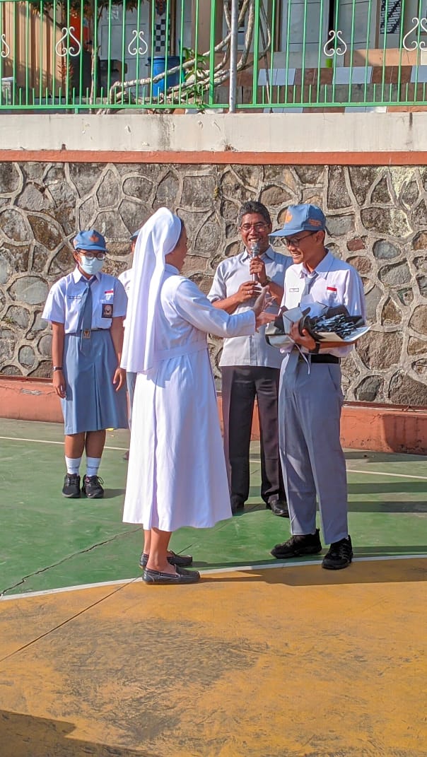 Memupuk Nasionalisme Melalui Upacara Bendera 
