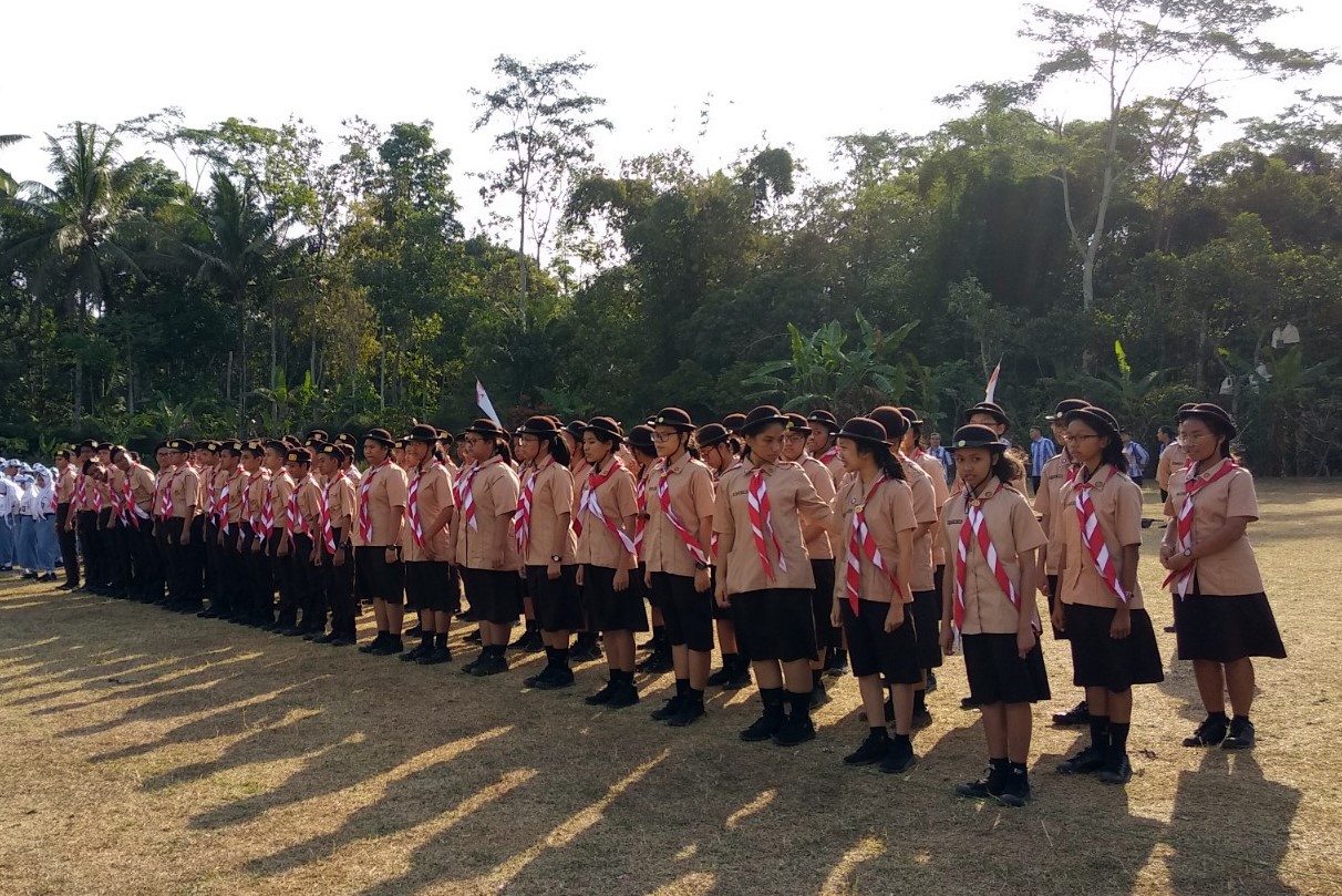 Kita Diciptakan Atas Satu Jalinan sebagai Sapu Lidi