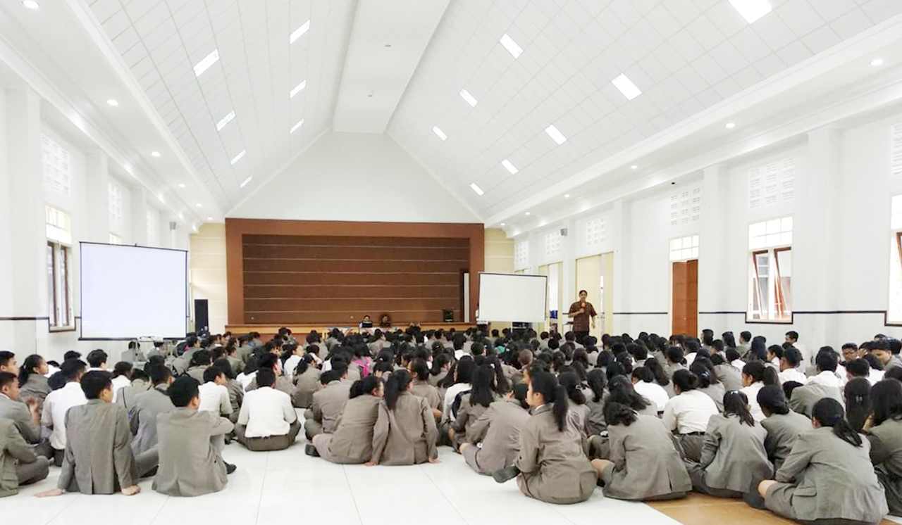 Sosialisasi Kegiatan Internal dan Eksternal Sekolah