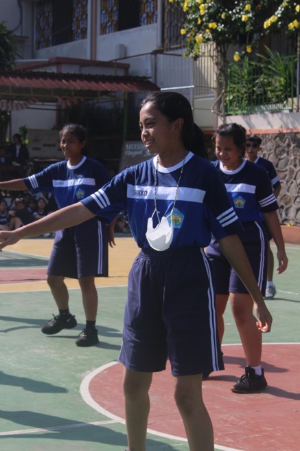 Sehat dan Bahagia Melalui Senam Classmeeting hari ke-3